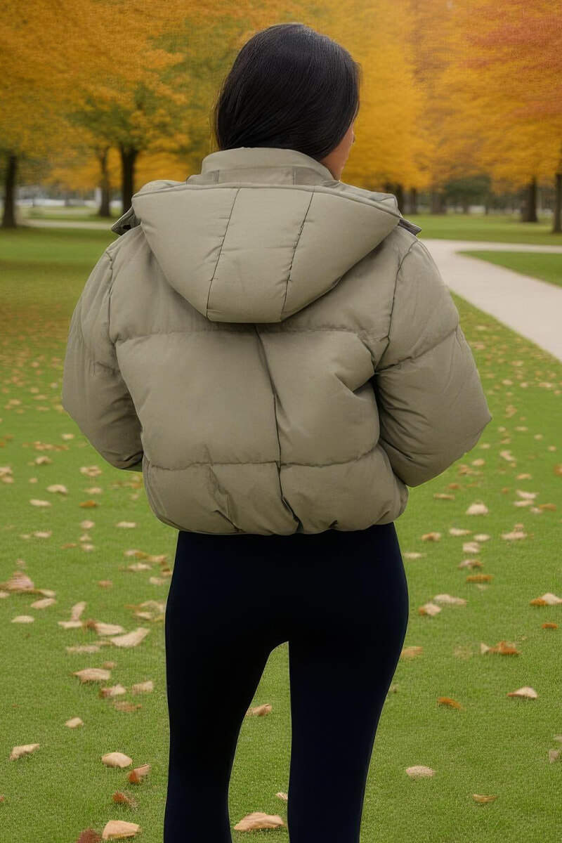 Sage | Chaqueta Puffer Corta con Capucha