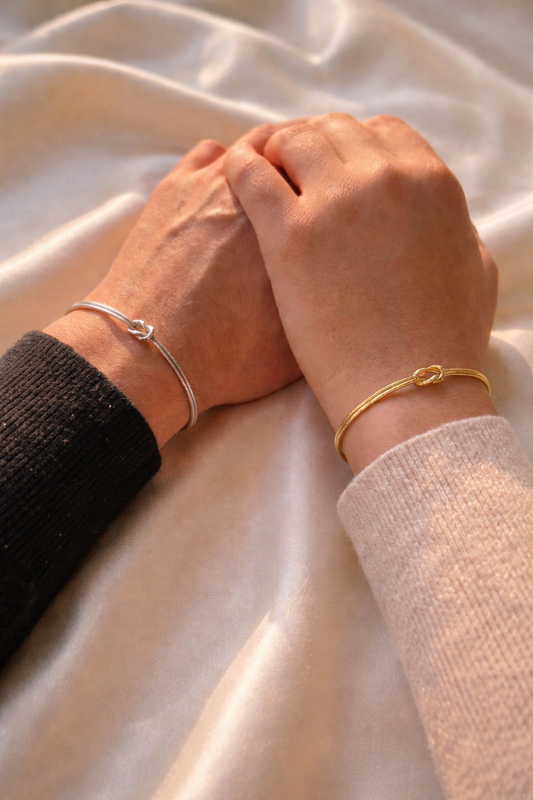 Pulsera Velvet Eternal Knot